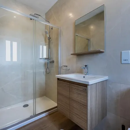 Apartament Modern Penthouse + Large Terrace *